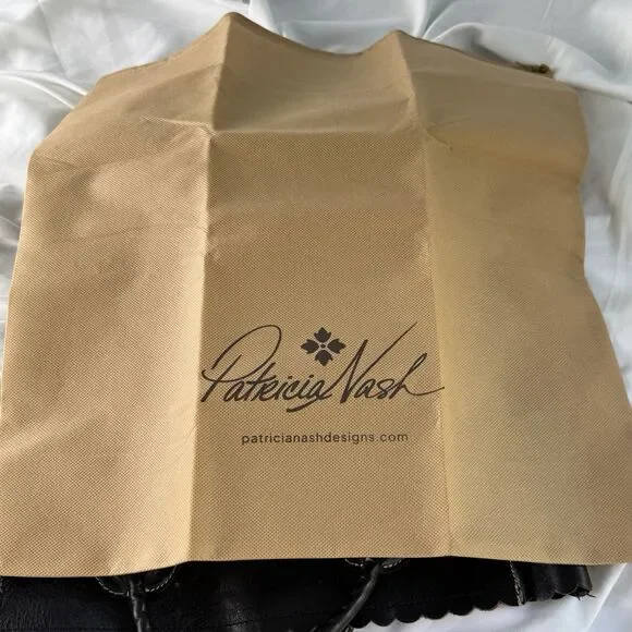 Patricia Nash Leather Tote Handbag Black Tooled Cutout 13x16 Pink Int Dustbag - Picture 3 of 8